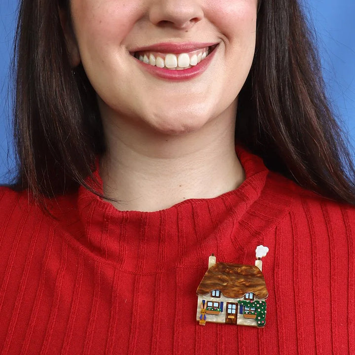 ERSTWILDER | BROOCHES | Country Cottage Brooch