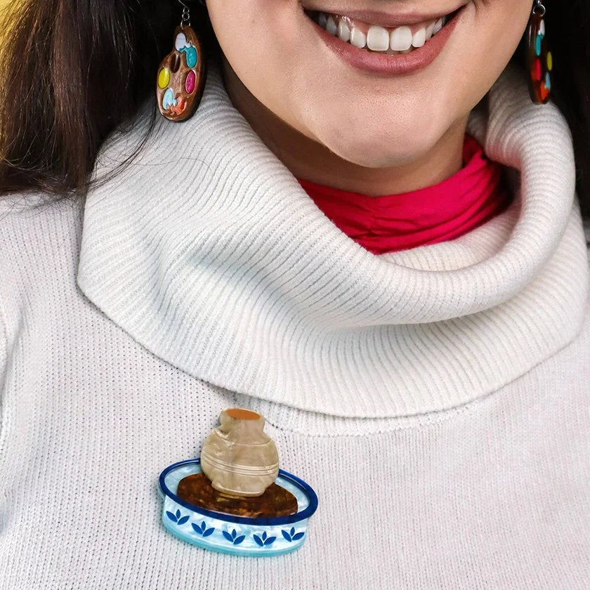 ERSTWILDER | BROOCHES | Potter Around Brooch