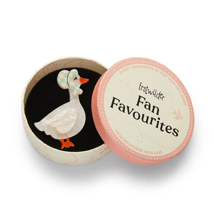 ERSTWILDER | BROOCHES | Martha Mother Goose