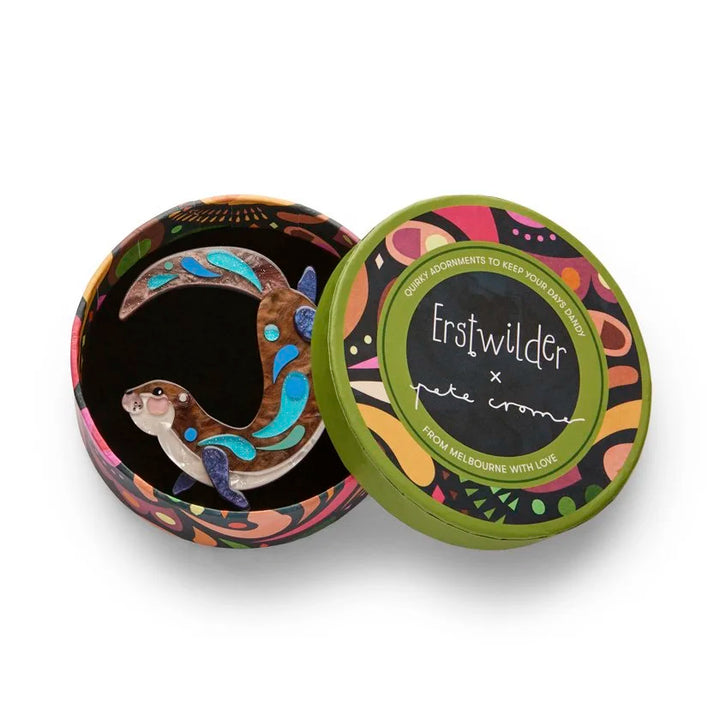 ERSTWILDER | BROOCHES | The Outgoing Otter Brooch