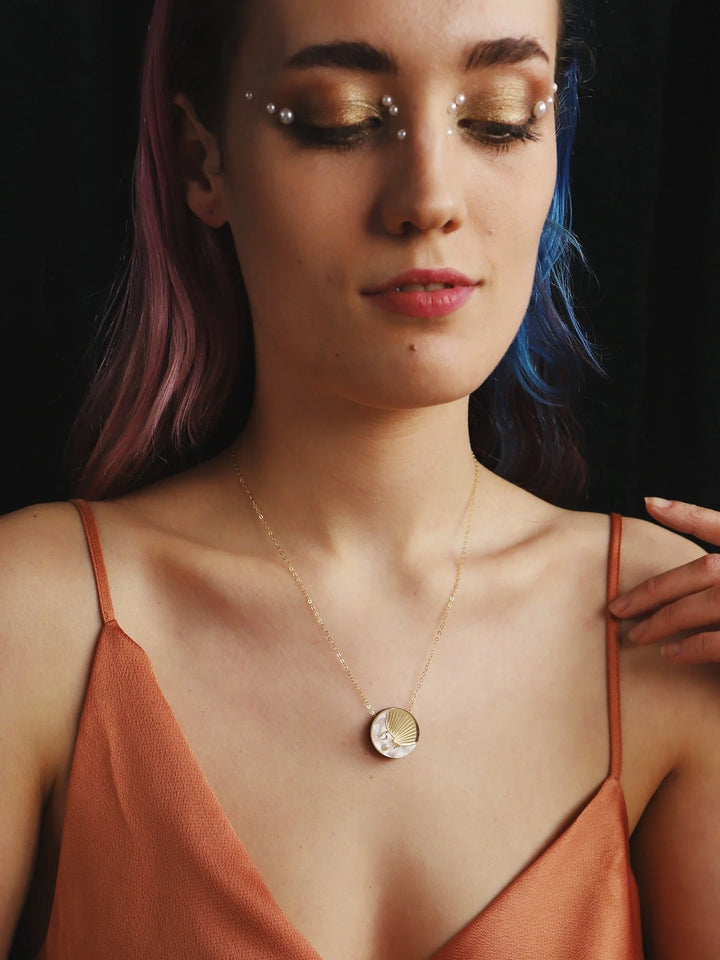 WOLF &amp; MOON | NECKLACES | Moon Necklace - Gold