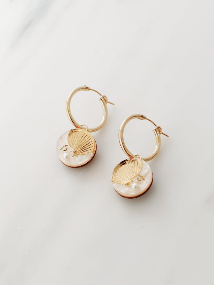 WOLF &amp; MOON | EARRINGS | Moon II Hoops - Gold