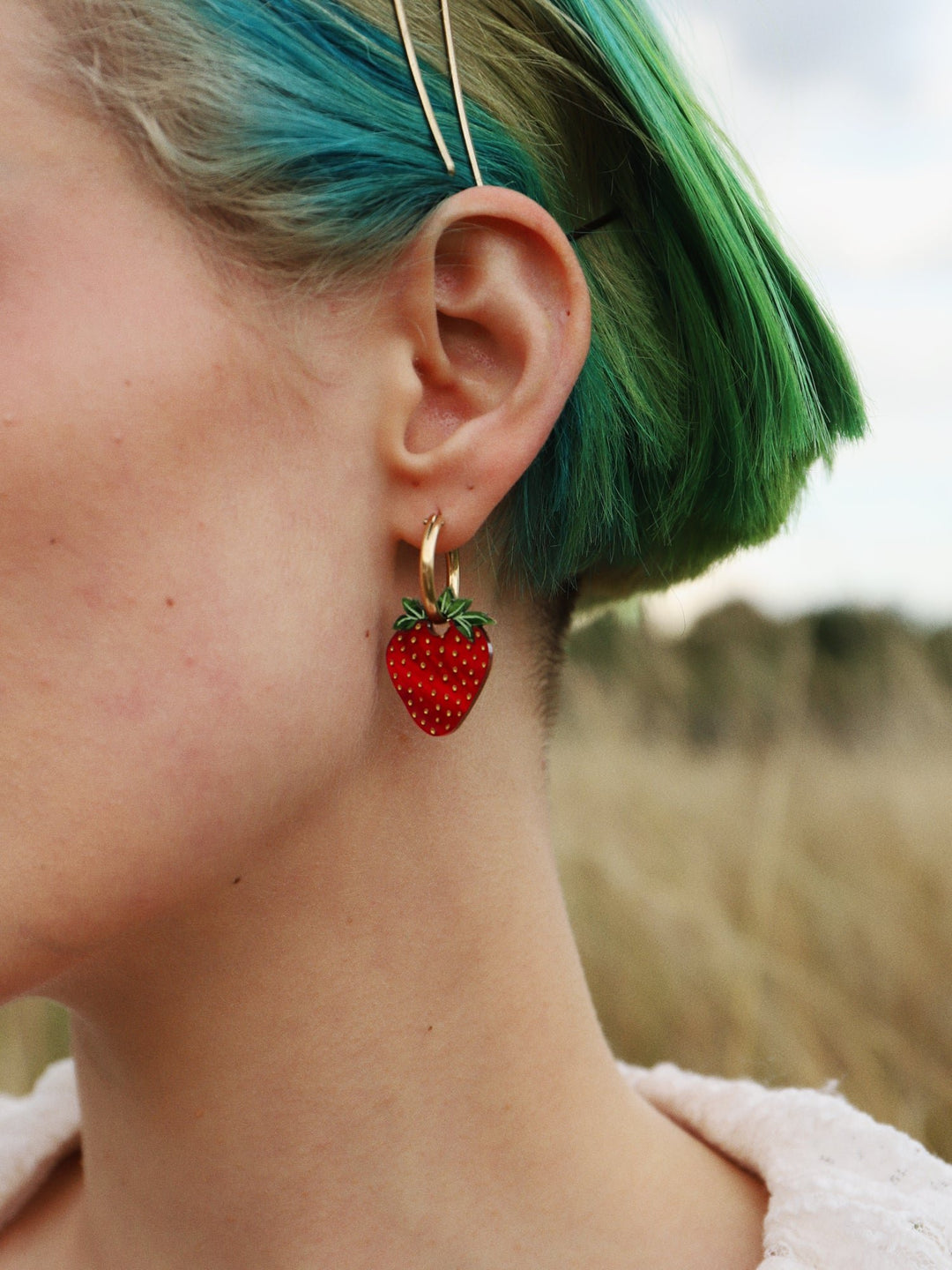 WOLF &amp; MOON | EARRINGS | Strawberry Hoops II