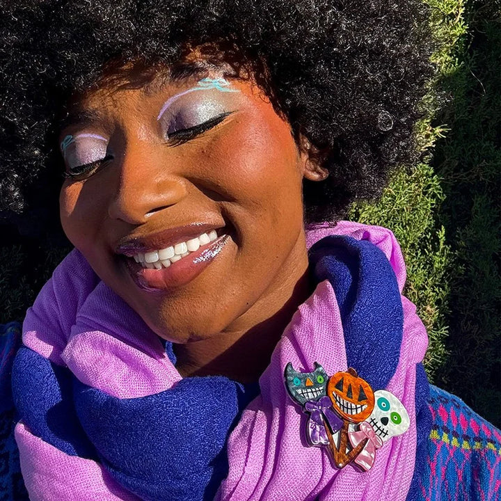 ERSTWILDER | BROOCHES | Friends That Scare Together Brooch