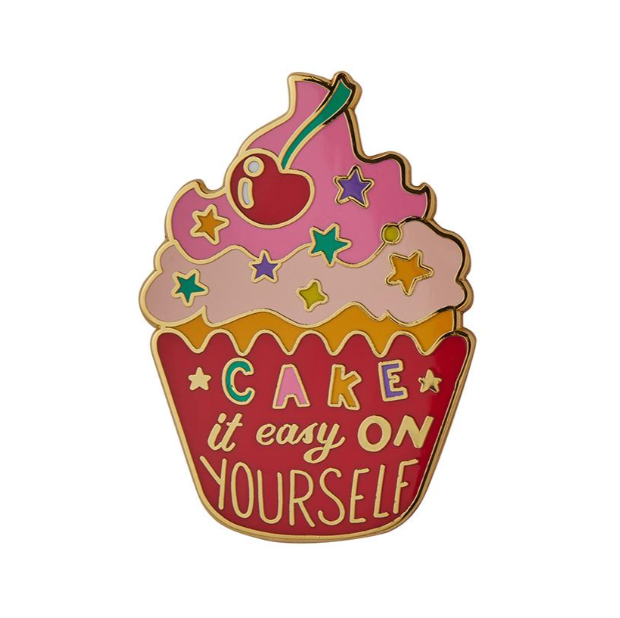 ERSTWILDER | 琺瑯別針 | Cake It Easy On Yourself 琺瑯別針