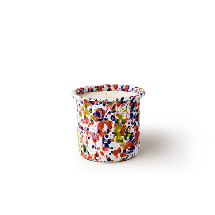 Magnolia-Anise Candle in Island Breeze Cream Enamel ContainerComes with a wooden gift box