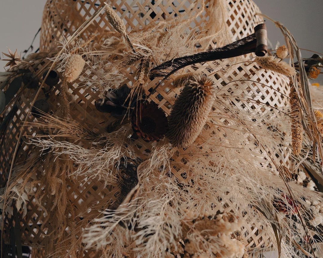 SSAW collection - Dried flower hanging lampshade