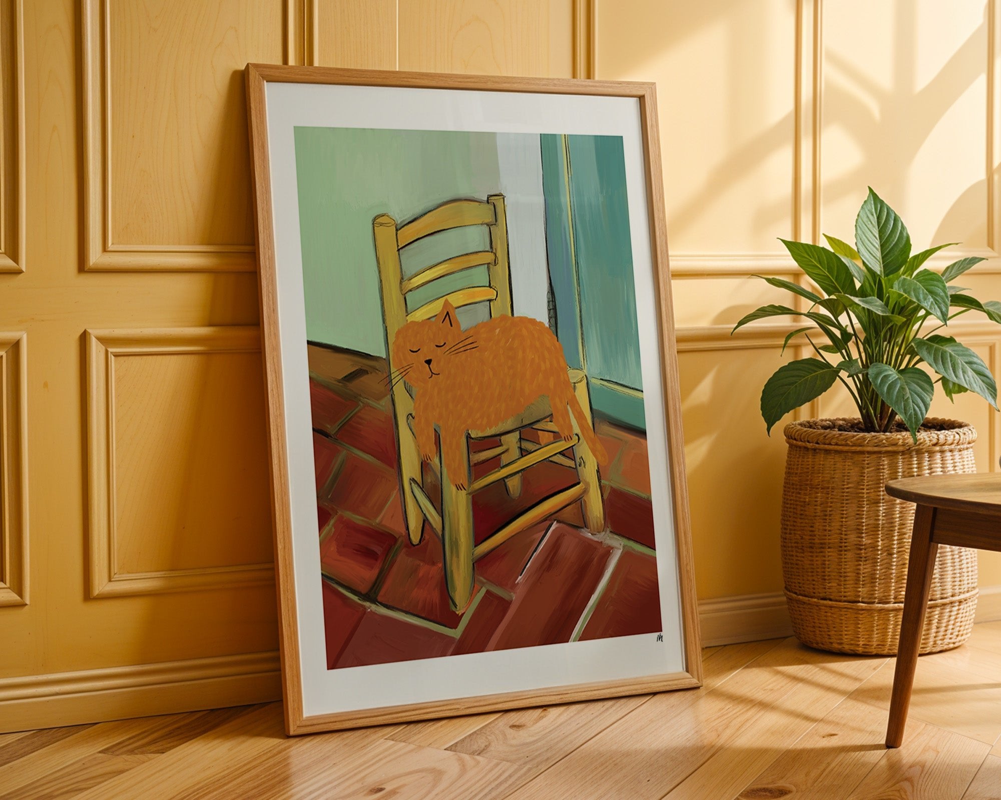 Vincat’s Cat Chair 畫作與木色家居和植物展示
