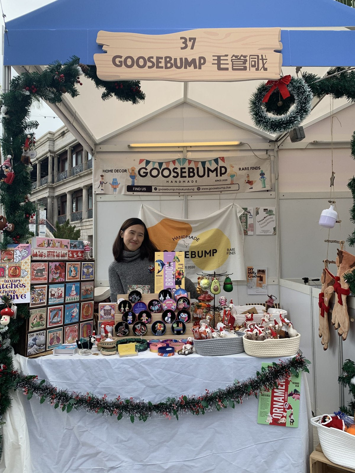 Original Goosebump market-stall archive photograph